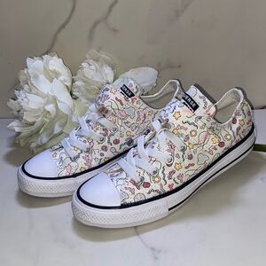 Converse Girls Under The Sea White Sneakers with Sea Pattern size 1